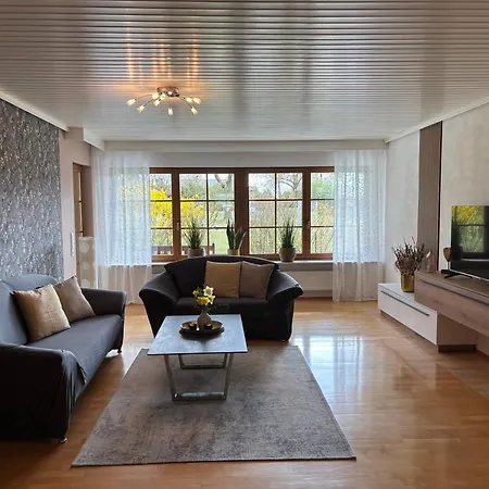 Apartamento Sommer Mit Grosser Terrasse Am Stadtrand Von Fulda