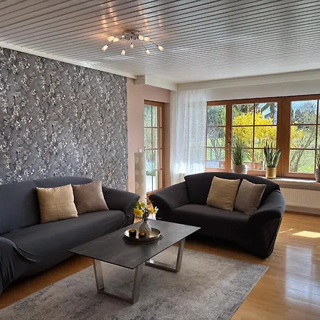 Sommer Mit Grosser Terrasse Am Stadtrand Von Apartamento Fulda