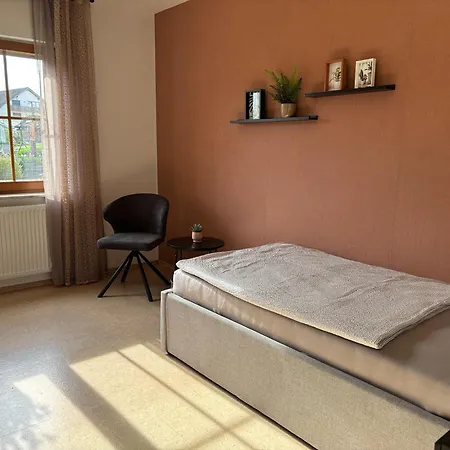 Apartamento Sommer Mit Grosser Terrasse Am Stadtrand Von *