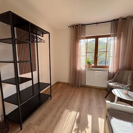 Apartamento Sommer Mit Grosser Terrasse Am Stadtrand Von *