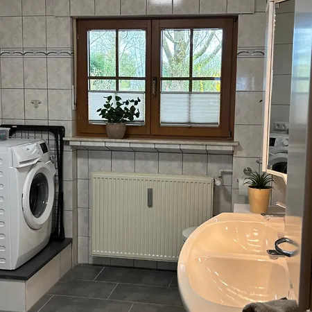 Sommer Mit Grosser Terrasse Am Stadtrand Von Apartamento *
