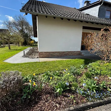 Sommer Mit Grosser Terrasse Am Stadtrand Von Fulde